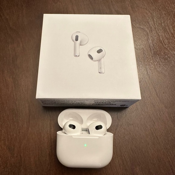 Apple AirPods 3rd Generation with MagSafe Charging Case - Picture 2 of 2